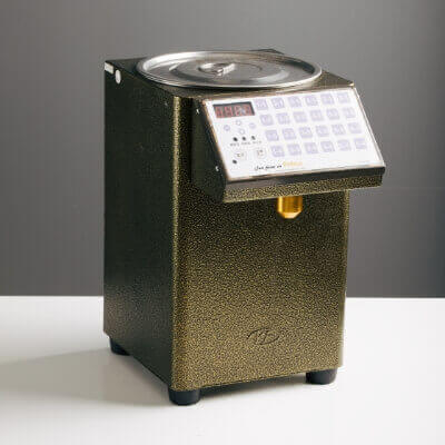 Professional automatic bubble tea shaking machine for beverage preparation – designed for consistent quality and efficient service